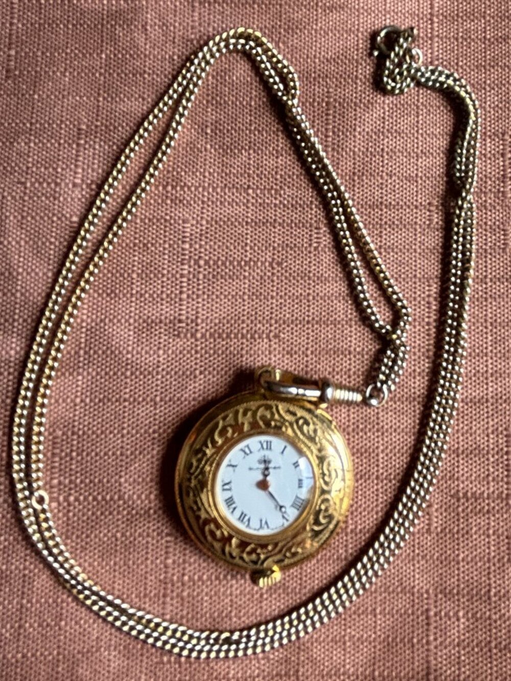 Vintage BUCHERER Swiss Open Face Pocket Watch Pendant Necklace Gold Tone - Picture 4 of 4